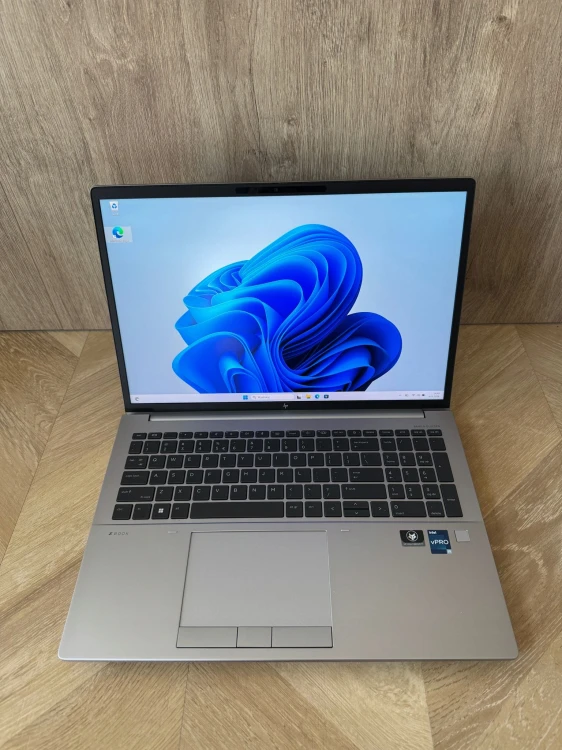 UNIKAT-HP-ZBook-Fury-16-G9-i9-12950HX-RTX-A5500-32GB-1TB-4K-WORKSTATION-Przekatna-ekranu-16.jpg