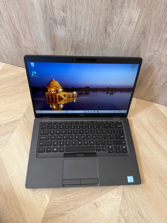 Odnowiony-Dell-Latitude-5400-i7-8665U-16-GB-512-GB-Dotyk-Win11-Model-procesora-Intel-Core-i7-8665U.jpg