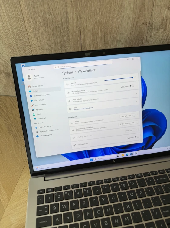 OKAZJA-HP-ZBook-Fury-16-G9-i9-12950HX-RTX-A2000-32GB-1TB-4K-DREAMCOLOR-Pojemnosc-dysku-1024-GB.jpg